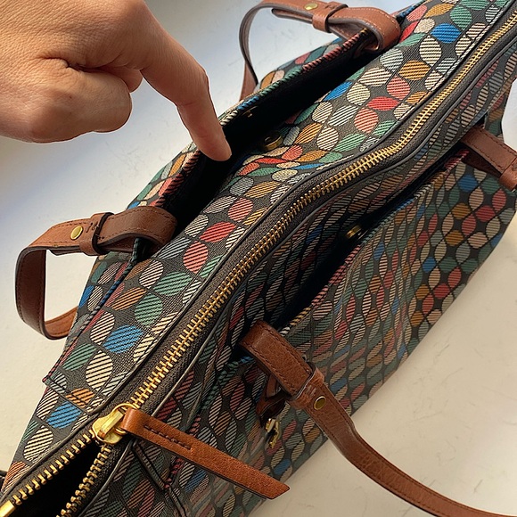 Fossil Rachel Geometric printed PVC Zip VeganTote Multicolor & Key Charm⭐️ - Picture 14 of 17